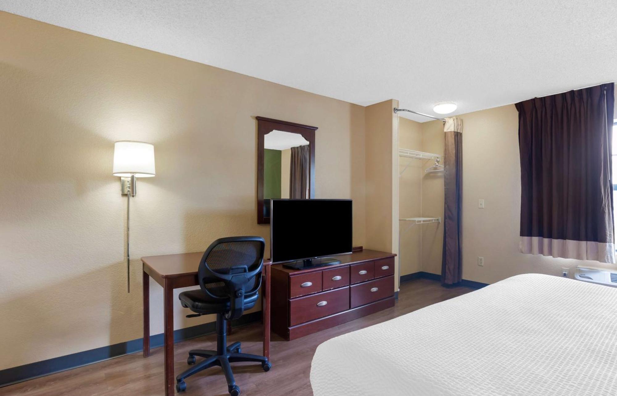 Extended America - - Mission Valley - Stadium Hotel San Diego