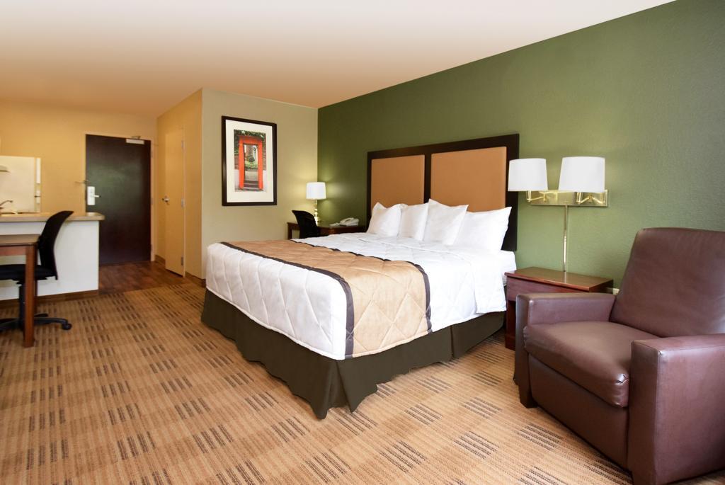 Extended America - - Mission Valley - Stadium Hotel San Diego