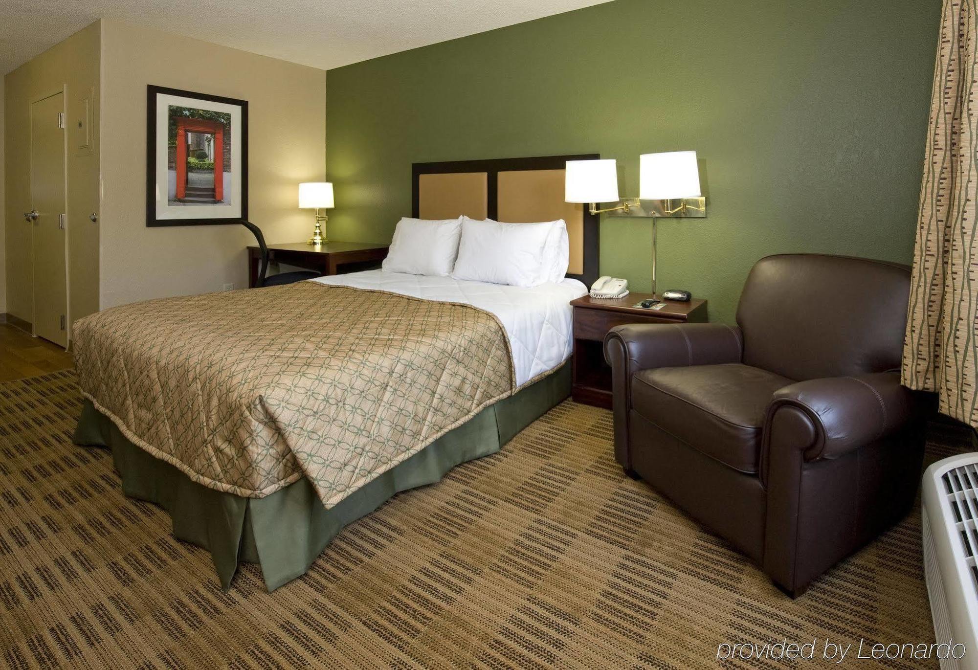 Extended America - - Mission Valley - Stadium Hotel San Diego